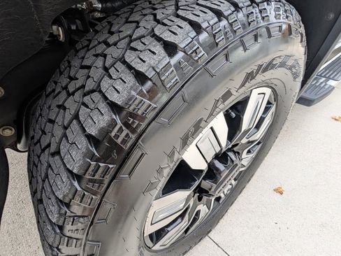 Used 2024 GMC Sierra 2500 Denali w/ Denali Reserve Package image 48