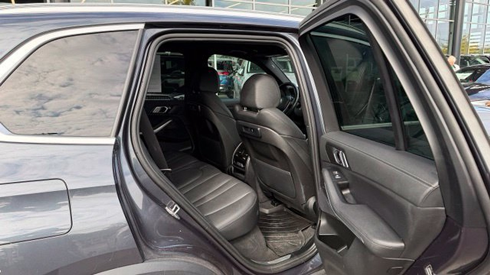 Used 2022 BMW X5 xDrive45e AWD/4WD image 11