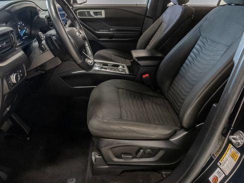 Used 2020 Ford Explorer XLT w/ Comfort Package AWD/4WD image 10