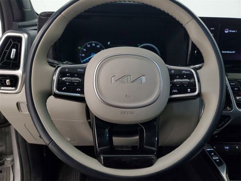 Used 2022 Kia Sorento SX Prestige w/ Panoramic Sunroof Package image 14