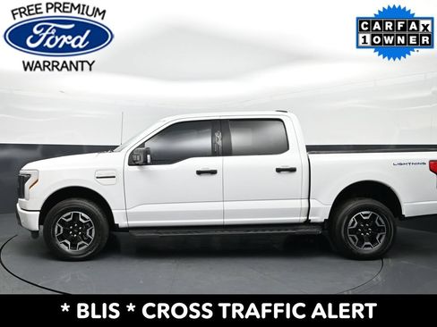 Used 2023 Ford F150 Lightning XLT AWD/4WD image 5