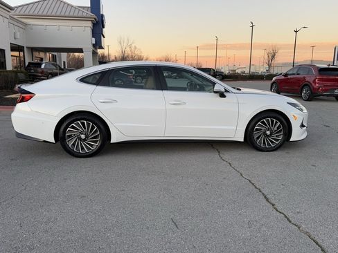 Certified 2023 Hyundai Sonata Limited w/ Cargo Package image 8