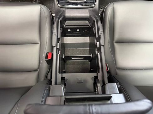 Certified 2025 MAZDA CX-30 AWD 2.5 S w/ Preferred Package image 36