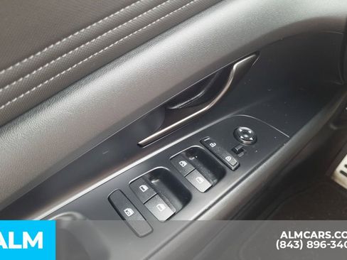 Used 2025 Hyundai Elantra Sport image 34