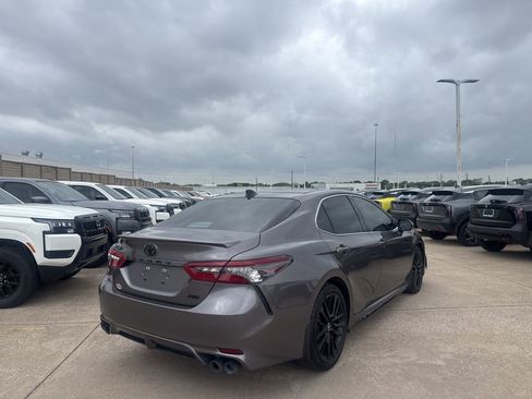 Used 2023 Toyota Camry XSE image 17