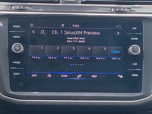 Certified 2023 Volkswagen Tiguan SE w/ Panoramic Sunroof Package image 8