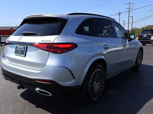 Used 2024 Mercedes-Benz GLC 300 4MATIC image 6