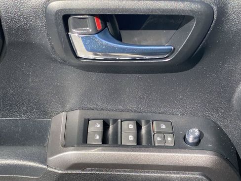 Certified 2021 Toyota Tacoma TRD Off-Road w/ TRD Premium Off Road Package AWD/4WD image 13