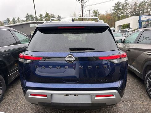 Used 2023 Nissan Pathfinder SL w/ Lighting Package (N92) AWD/4WD image 3