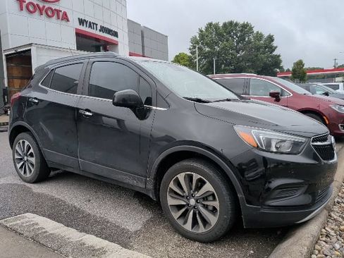 Used 2021 Buick Encore Preferred w/ Safety Package II AWD/4WD image 1