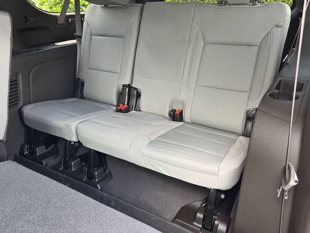 New 2026 Chevrolet Suburban LS w/ LPO, Dark Essentials Package RWD image 7
