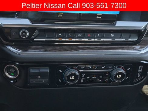 Used 2025 Chevrolet Silverado 1500 LT AWD/4WD image 38