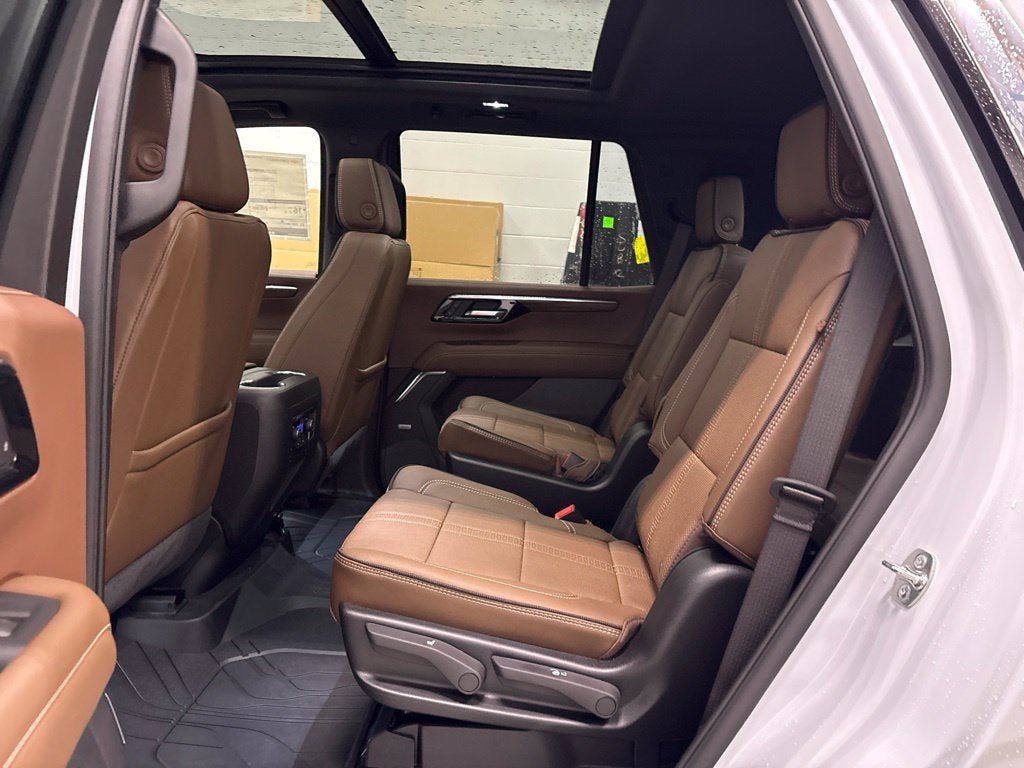 New 2027 Chevrolet Tahoe High Country w/ Sun And Tow Package AWD/4WD image 32