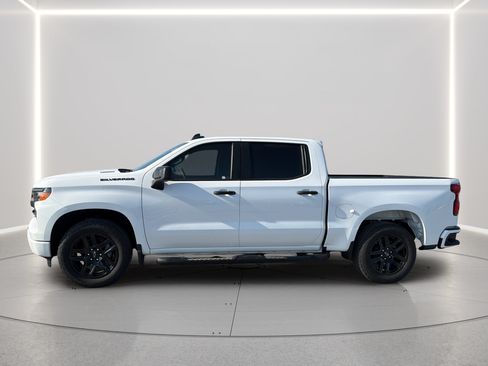 Used 2024 Chevrolet Silverado 1500 Custom w/ Turbomax Blackout Package RWD image 13
