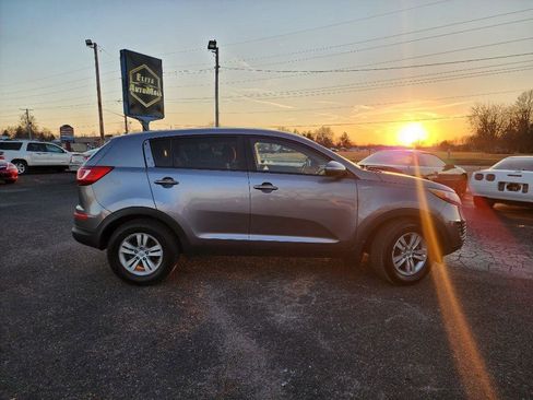 Used 2011 Kia Sportage LX image 3