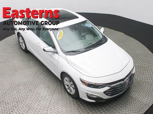 Used 2024 Chevrolet Malibu LT image 3