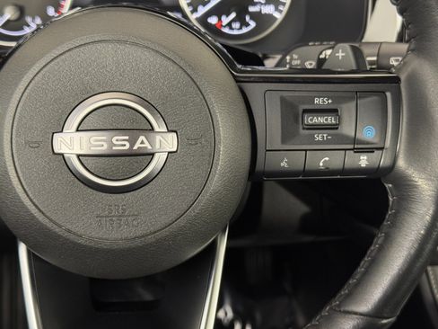 Used 2023 Nissan Pathfinder SL image 19