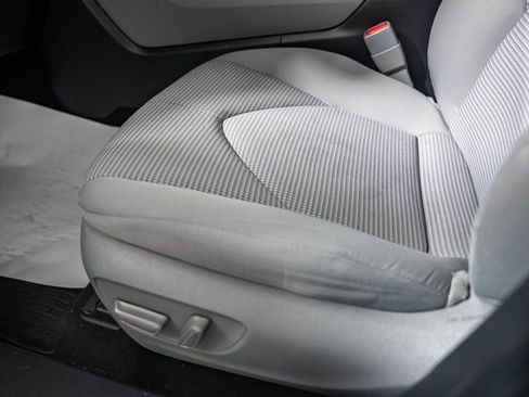 Certified 2023 Toyota Highlander LE image 36