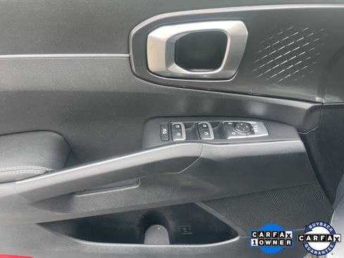 Used 2023 Kia Sorento LX image 12