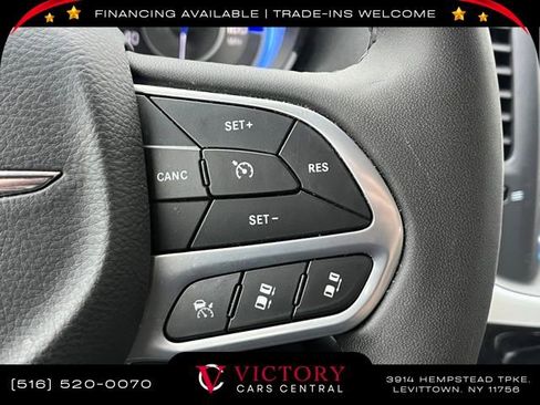 Used 2023 Chrysler 300 Touring L w/ Popular Equipment Group image 29