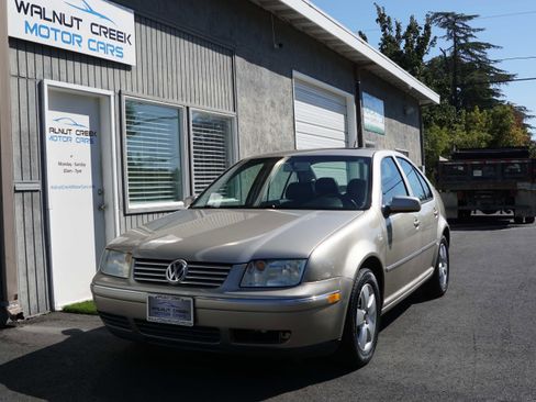 Used 2004 Volkswagen Jetta GLS image 1