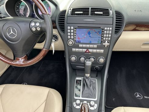 Used 2007 Mercedes-Benz SLK 350 image 7