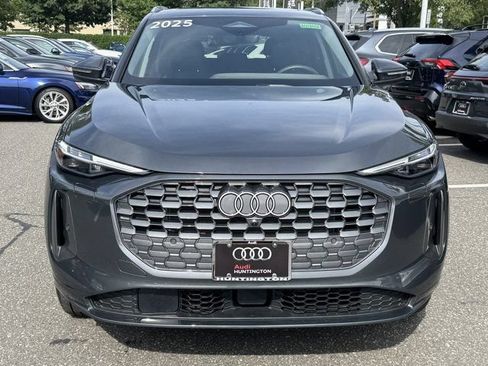Used 2025 Audi Q5 Premium Plus w/ Premium Plus AWD/4WD image 2