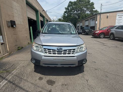 Used 2012 Subaru Forester 2.5X w/ Alloy Wheel Pkg AWD/4WD image 3