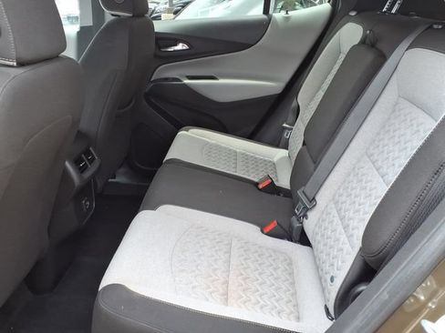 Used 2023 Chevrolet Equinox LT FWD image 14
