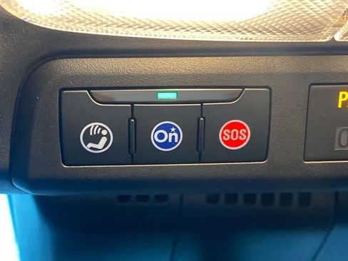 Used 2023 GMC Canyon AT4 w/ Canyon Safety Plus Package image 18