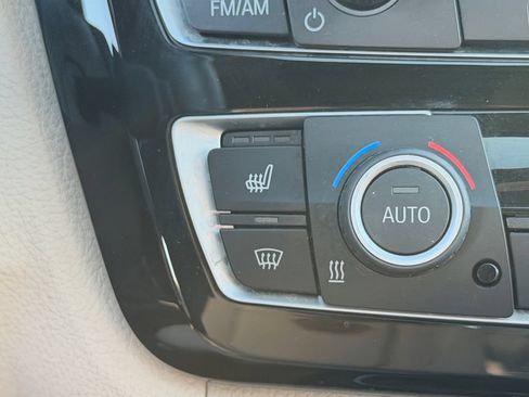 Used 2016 BMW 340i xDrive Sedan AWD/4WD image 28