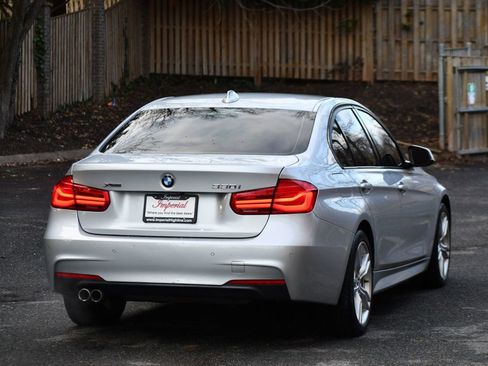 Used 2018 BMW 330i xDrive Sedan image 11