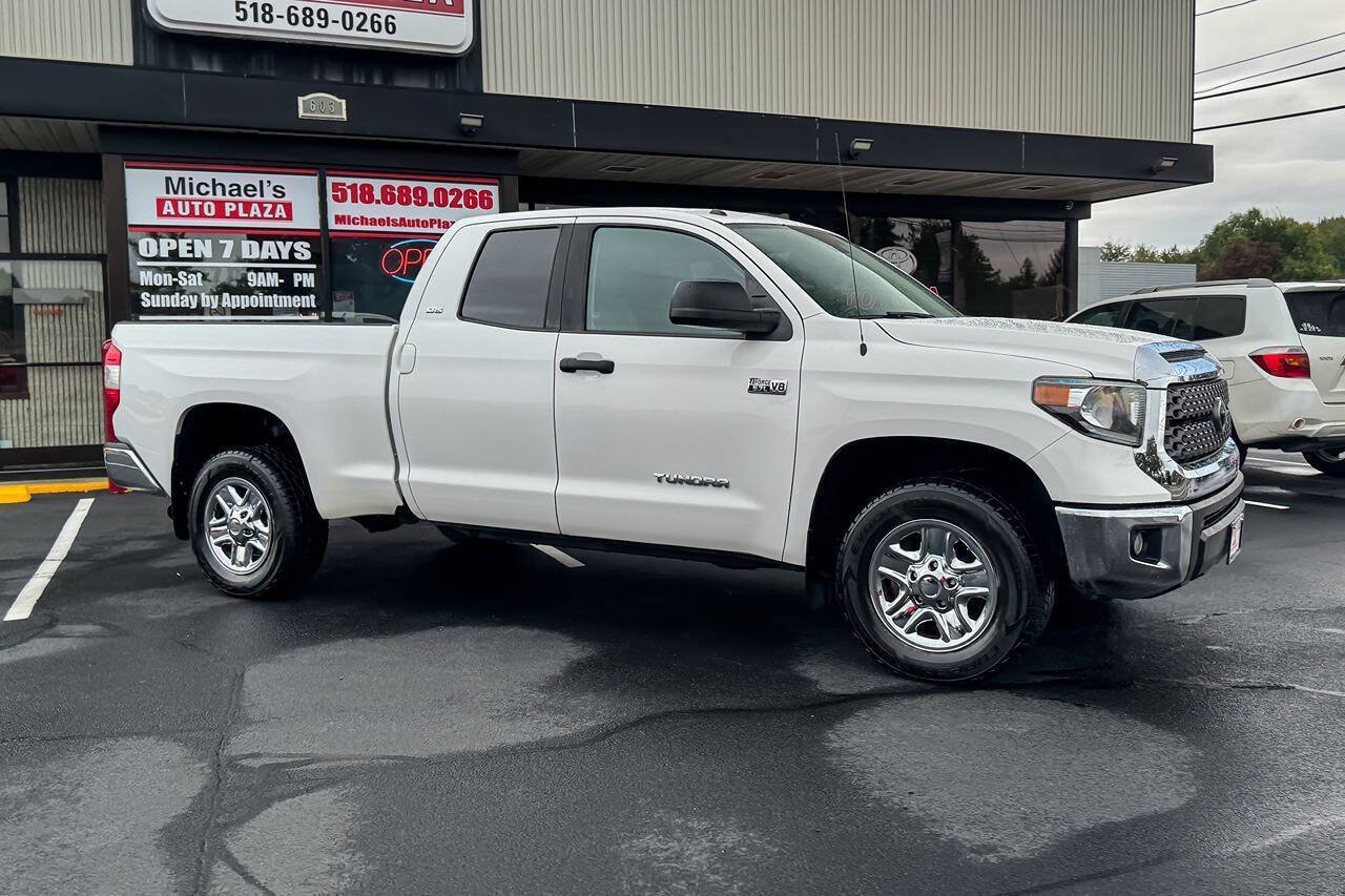 Used 2019 Toyota Tundra SR5 AWD/4WD image 3