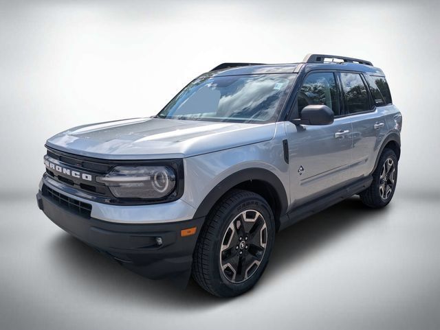 Used 2022 Ford Bronco Sport Outer Banks w/ Tech Package AWD/4WD image 8