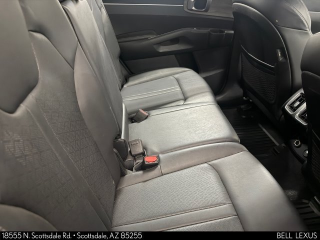 Used 2023 Kia Sorento S w/ Panoramic Sunroof Package AWD/4WD image 13