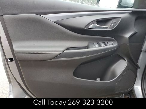 New 2025 Buick Envista Preferred w/ Advanced Safety Package image 21