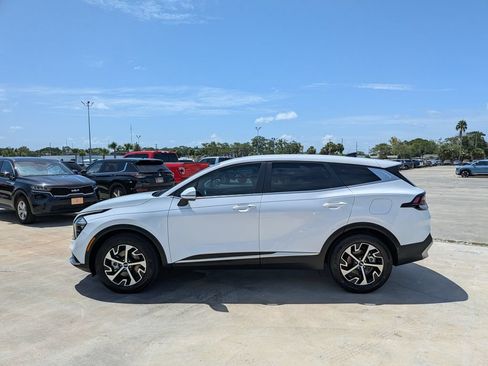 Certified 2023 Kia Sportage EX FWD image 5