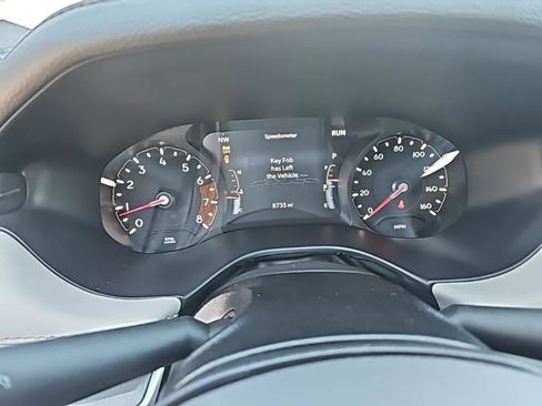 Used 2025 Jeep Compass Limited image 23