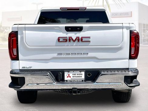Used 2025 GMC Sierra 1500 SLT RWD image 16