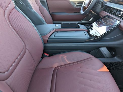 New 2026 INFINITI QX80 Autograph image 28