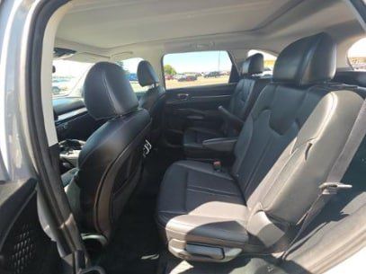 Used 2025 Kia Sorento EX w/ Panoramic Sunroof Package FWD image 16