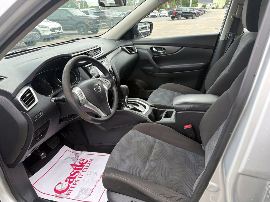 Used 2016 Nissan Rogue S AWD/4WD image 24