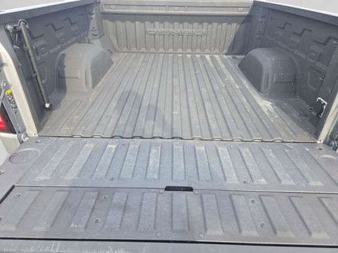 Used 2024 GMC Sierra 1500 Denali image 9