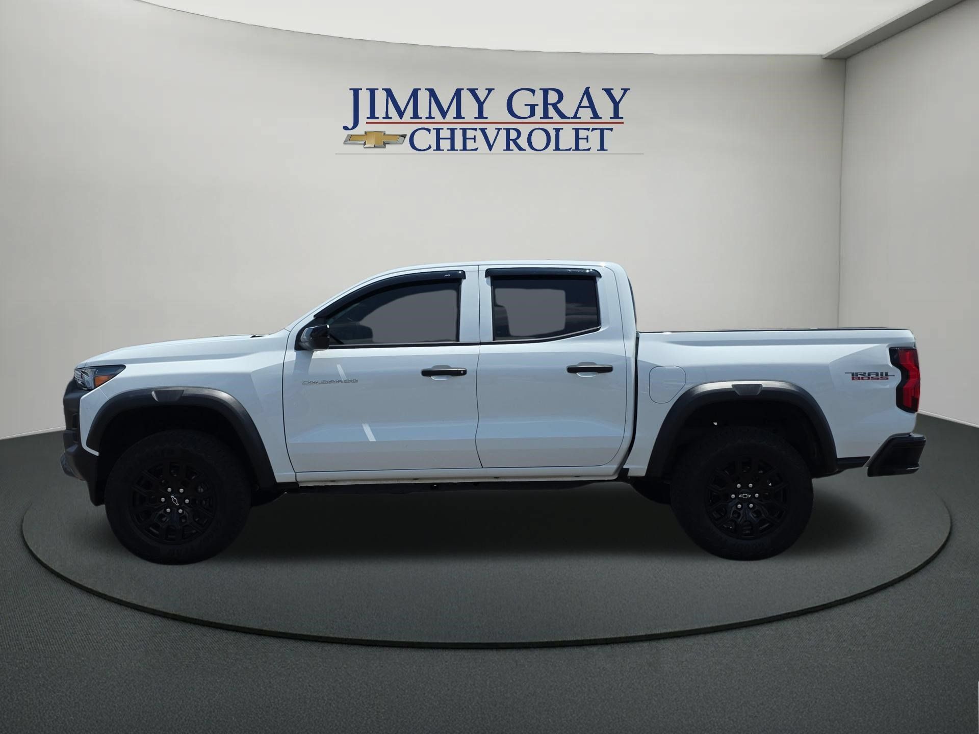 Used 2026 Chevrolet Colorado Trail Boss AWD/4WD image 2