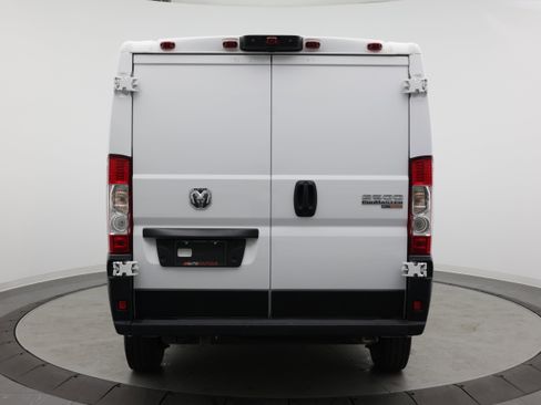 Used 2025 RAM ProMaster 2500 w/ Convenience Group FWD image 6