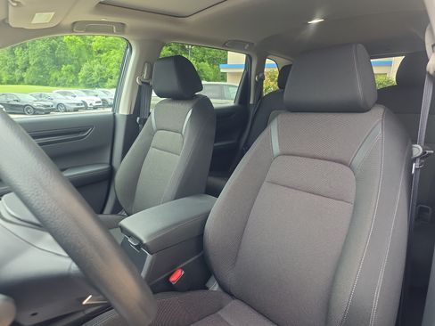 Used 2024 Honda CR-V EX image 11