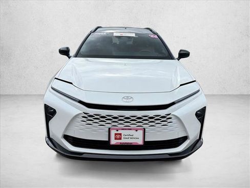 Certified 2026 Toyota Crown Signia AWD/4WD image 2