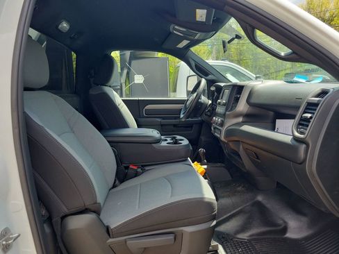 New 2024 RAM 5500 Tradesman AWD/4WD image 7