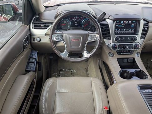 Used 2017 GMC Yukon SLT w/ Premium Edition image 20