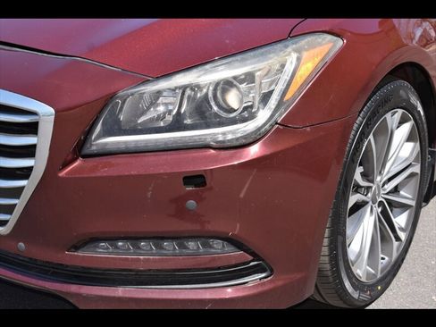 Used 2015 Hyundai Genesis 3.8 RWD image 42